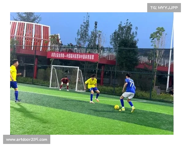 中乙新军定南赣联主场爆满 点燃县域足球热情助力乡村振兴 中乙新军定南赣联主场爆满 点燃县域足球热情助力乡村振兴